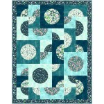 WATER FLOWER POTS BY LADEEBUG QUILT FEAT. FLOWER LAKE 