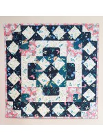 french tile mini Quilt feat English garden by Daisi Toegel