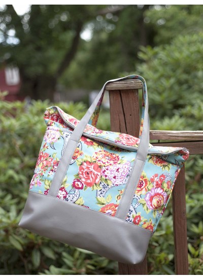 Kashmir Gardens Tote Bag