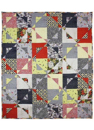 Magic Star Quilt - Sandpipers by Aneela Hoey / Quilted by Marinda Stewart / 51"x59"