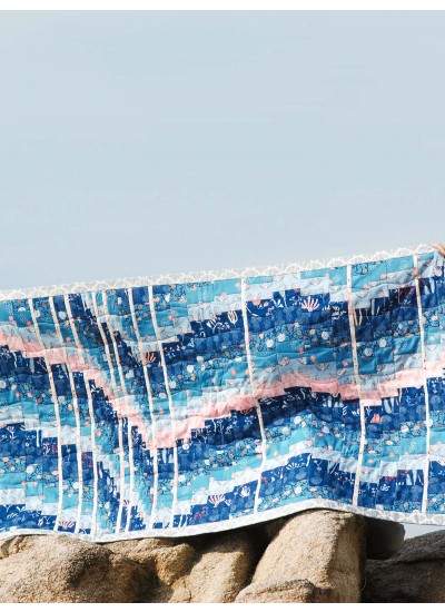Waves Quilt by France Patchwork